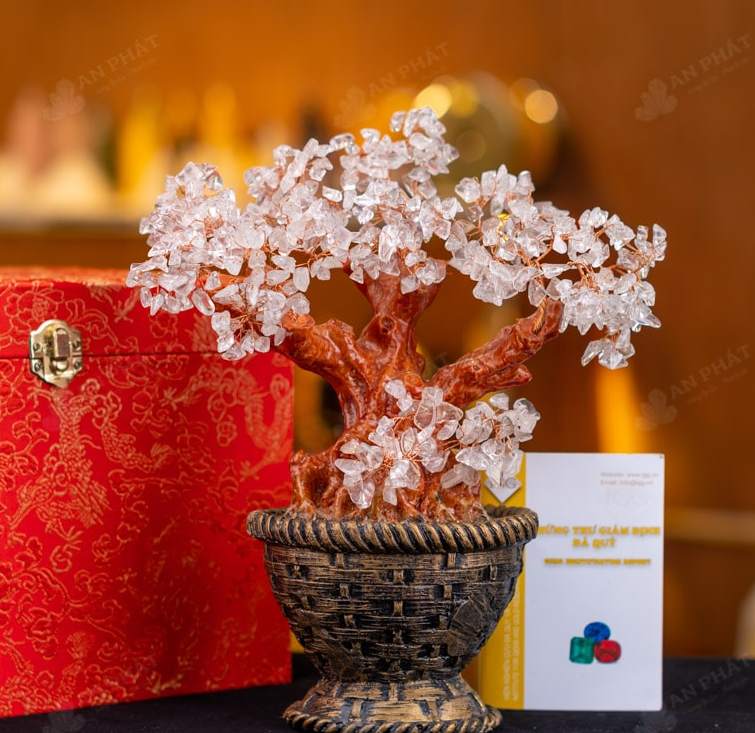 Lợi Ích Khi Đặt Cây Đào Tài Lộc Thạch Anh Vàng Trong Nhà